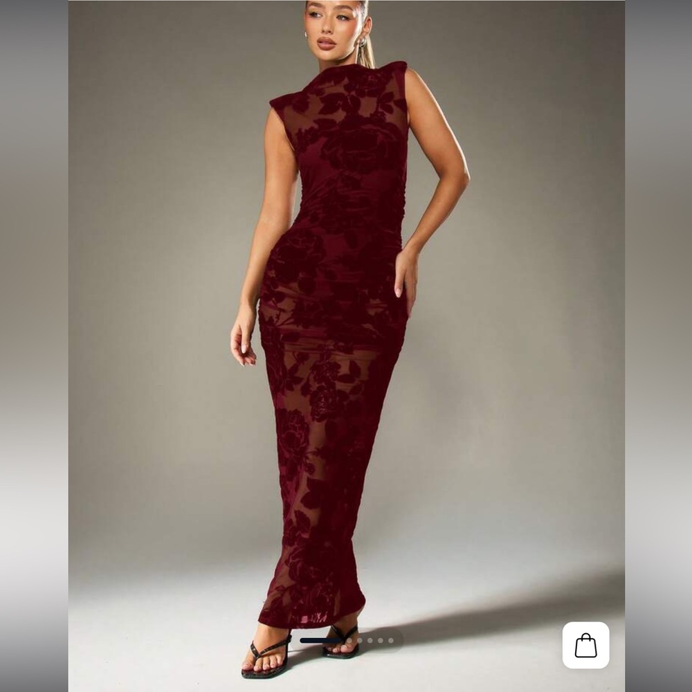 Missguided Burgundy Velvet Floral Maxi Dress